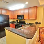 Beautiful Warm Ocean View Beach Condo With Pool
