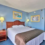 Enticing Ocean View Condo Located On The Blvd, Wifi Included, Monthly Winter Ren