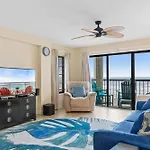 Luxurious Beachfront Condo At Sea Marsh II