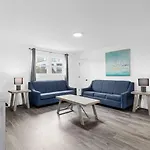 Azul Condos II