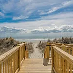 Seafarer Oceanfront Unit 107