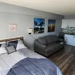 Updated Ocean Front Queen Suite- Sea Mist 20505
