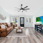 Dog Friendly Home- Large Pool Grill Golf Cart