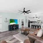 Dog Friendly Home- Large Pool Grill Golf Cart