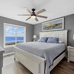 Oceanfront Near Main St - Pool - Totally Beachin