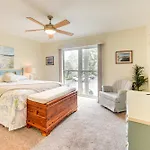 North Myrtle Beach Townhome With Pool Access