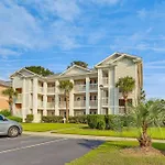 Chic Myrtle Beach Condo With Resort Amenity Access
