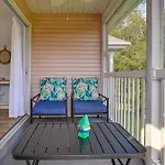 Chic Myrtle Beach Condo With Resort Amenity Access