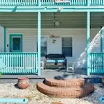 Spacious Gem With Private Pool In North Myrtle Beach