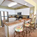 Crescent Shores 604