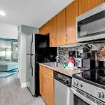 Sandy Beach Resort 1705 - Oceanfront Views