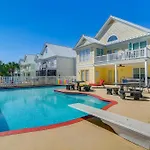 Murrells Inlet Escape With Private Pool And Grill