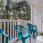The Fairway Retreat At River Oaks