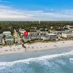 Beachfront Bliss-Admirals Quarters II Oceanfront