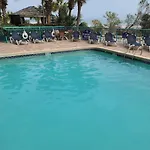 Lovely Ocean-View Condo Right On The Beach Sc12