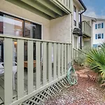 Cozy Myrtle Beach Getaway 1 Block To Ocean!