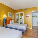 Stunning Ocean View 2 Bedroom Condo- Nicely Updated & Sleeps 6! Palace Resort Unit 408