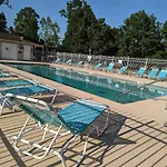 Centrally Located-Secluded-Nature-15 Min To Beach