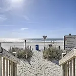 Sea Mist Oceanfront Studio Condo With Balcony!