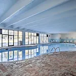 Sea Mist Oceanfront Studio Condo With Balcony!