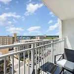 King Oceanview Studio, Smart Tv, 12 Pm Check-In,