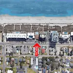 Oceanfront, Centrally Located, Huge 5K Sq Ft Home W Huge Private Pool, Hot Tub, & Gameroom