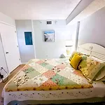 Ashworth 403 Condo