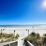 Luxury Large Ocean Front Condo With Pool North Mb