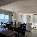 Luxury Large Ocean Front Condo With Pool North Mb