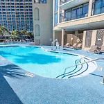 New Remodeled Direct Oceanfront Views Beach Cove