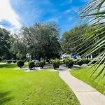 Stylish Newly Renovated Condo On The Golf Course