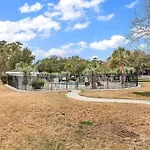 Adorable 1Br Condo With Pool View At Magnolia