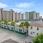 Bright Beachside Studio Walk To Main St