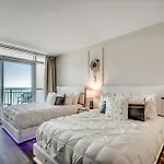 Beachfront Condo With Stunning View Multiple Pools On Bv 15Th Floor