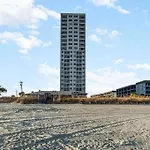 Beautiful 2 Bedroom Condo Featuring A Cali King Bed!