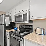 Guest Cottage 59G