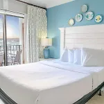 Oceanview 1 Bedroom Condo - Immaculate Condition! Palace Resort 611 - Sleeps 4 Guests