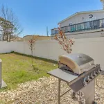 Sunny Surfside Beach Home Walk To Beaches!