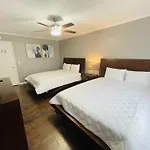 #5 Awesome 3 Bedroom Condo Minutes From The Beach