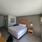 Southern Breeze Ocean Front Hotel