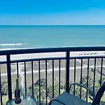 Stunning Oceanfront Suite W Jetted Tub! B 733