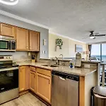 Palms Resort 1002