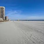 Myrtle Beach Condo With Pool Access - Walk To Beach!