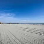 Myrtle Beach Condo With Pool Access - Walk To Beach!