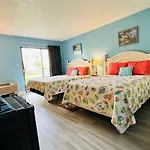 *A Family Retreat*Pool*Steps To The Beach*Approved Dogs*D18-9