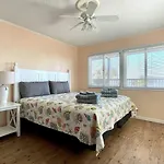 Oceanfront House On The Sand 2 Kings 4Br 4Ba 2Nd Floor Of Triplex Sleep 12 Pgp2
