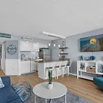 Ocean Forest Plaza Cozy Oceanfront Unit 1910