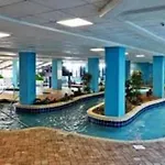 Modern Yet Classy Oceanfront Suite In Landmark! 227