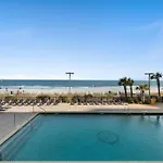 Modern Yet Classy Oceanfront Suite In Landmark! 227