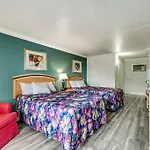 Sea Hawk Oceanfront Motel